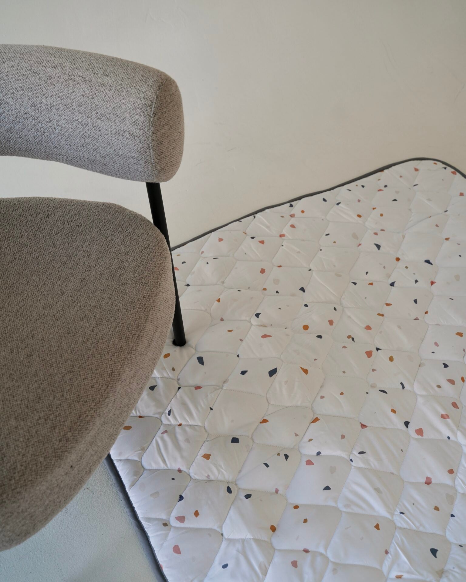 Puha Textil Játszószőnyeg Babáknak (Terrazzo)